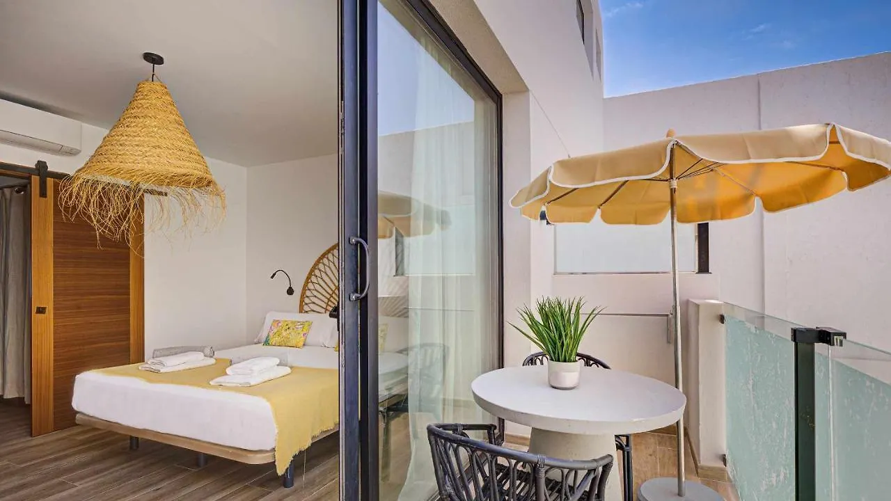 Jable Suites Apartamentos De Lujo En El Centro Corralejo